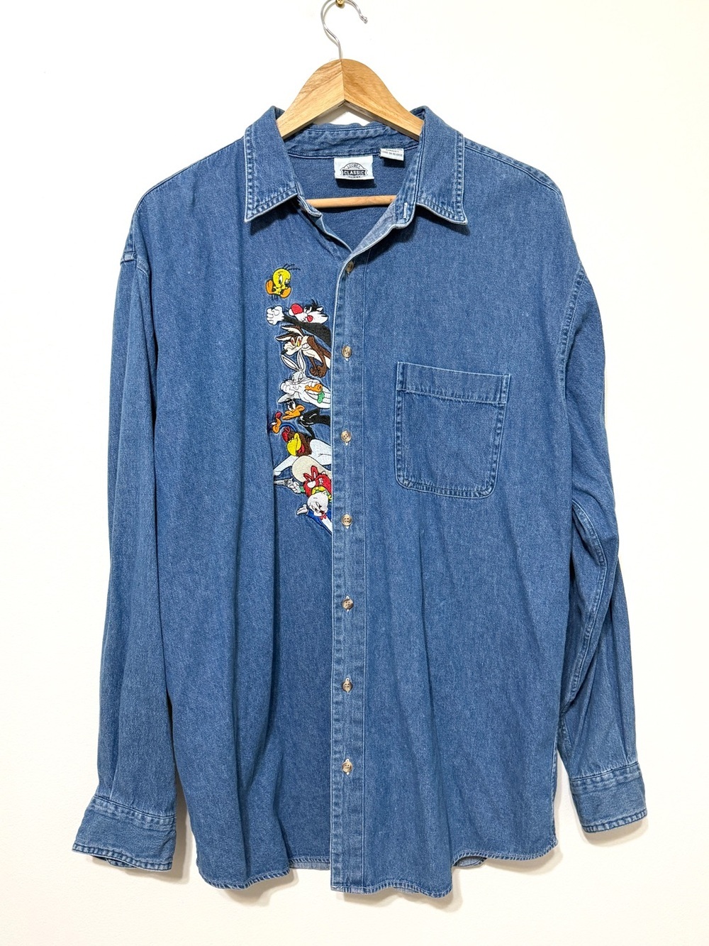 Vintage Looney Tunes Warner Bros 90s Women’s Shirt Size Large Hong Kong Cartoon
